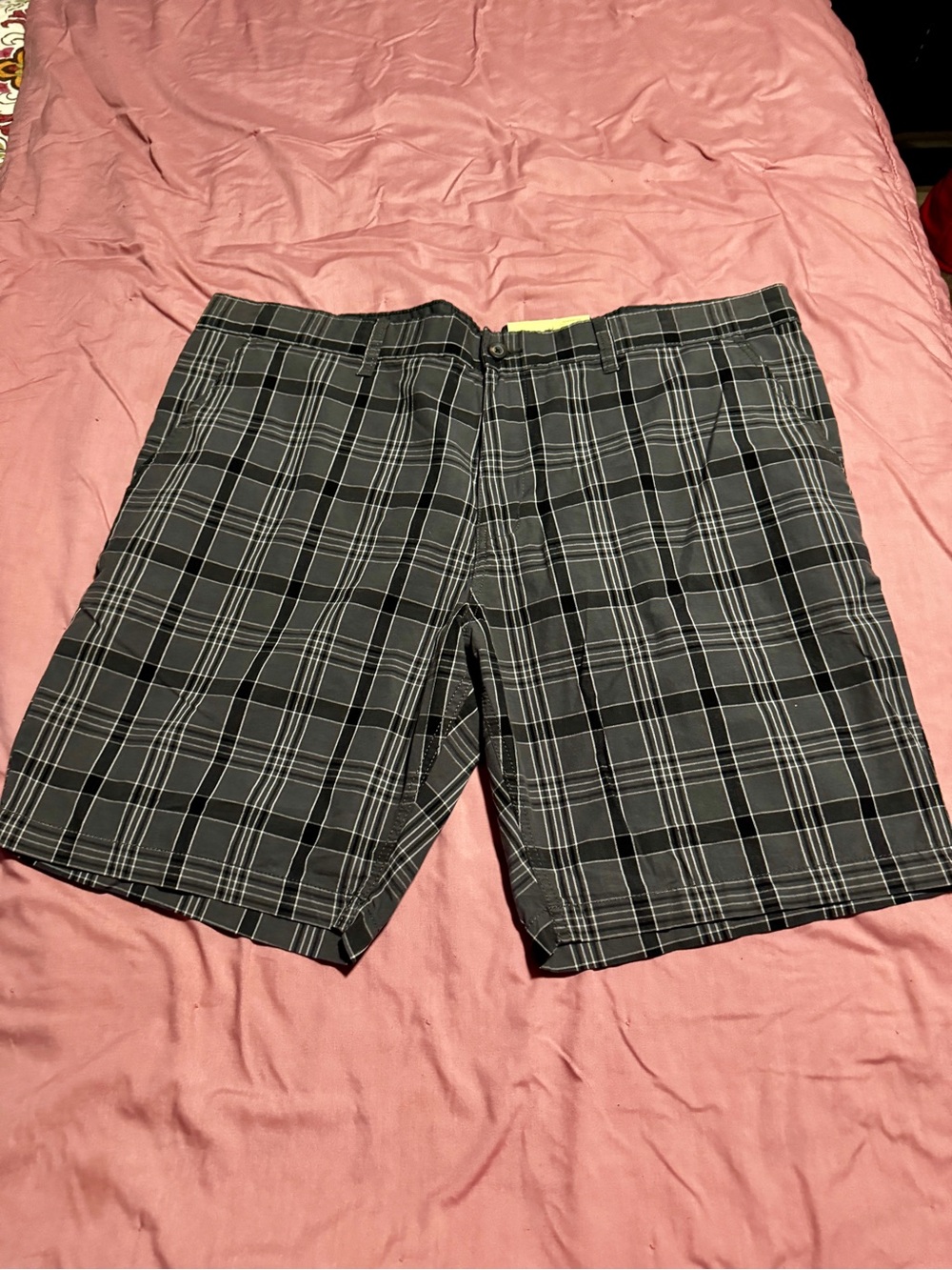 Men’s Faded Glory Black Gray Plaid Flat Front Shorts